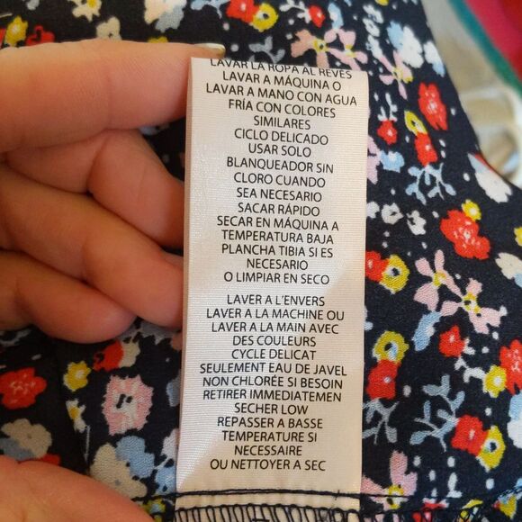 Nanette by Nanette Lepore long sleeve floral button down , long line XL - Picture 6 of 6